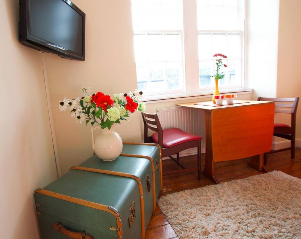 Joivy Bright Flat With Workspace In New Town Edimburgo Exterior foto