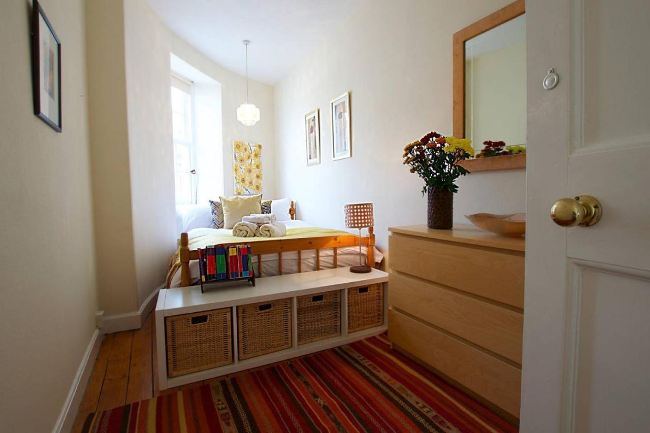 Joivy Bright Flat With Workspace In New Town Edimburgo Exterior foto